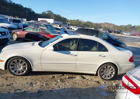 2008 Mercedes-Benz E 350 z USA, uszkodzony, nr VIN WDBUF56X18B271715